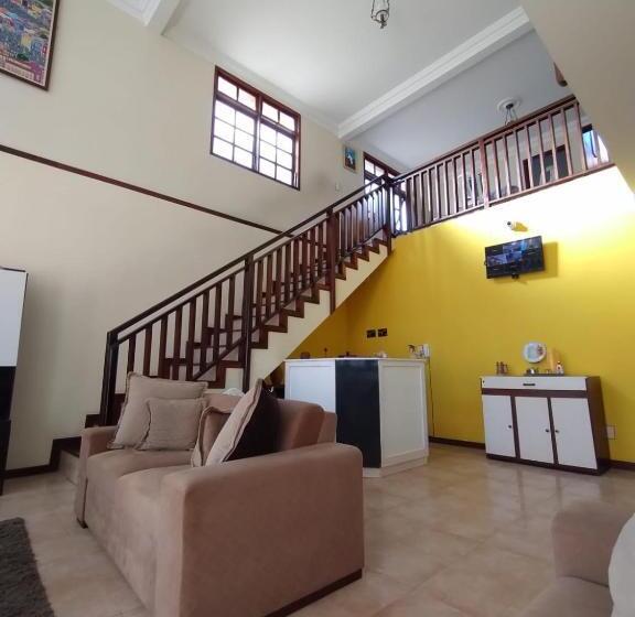 پانسیون Hostel Salvador Orquídeas