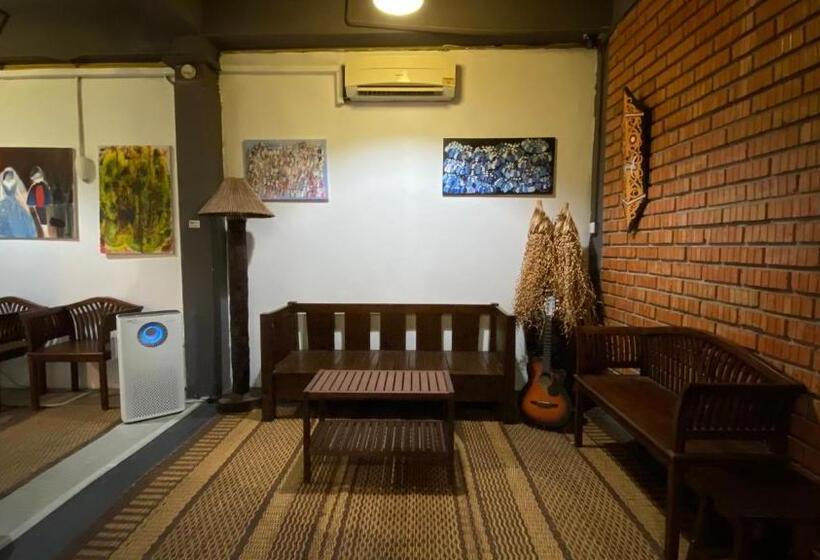 تختخواب و صبحانه Batu Bata Guesthouse