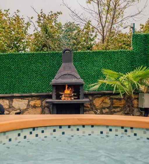 مبيت وإفطار Karmatte Bungalow