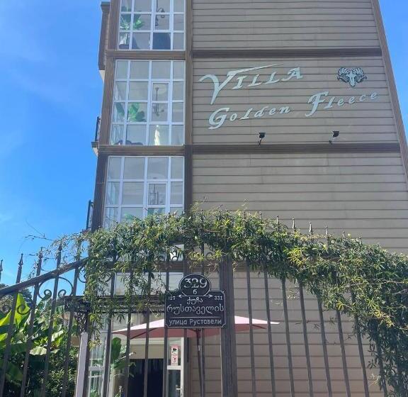 هتل Villa Golden Fleece