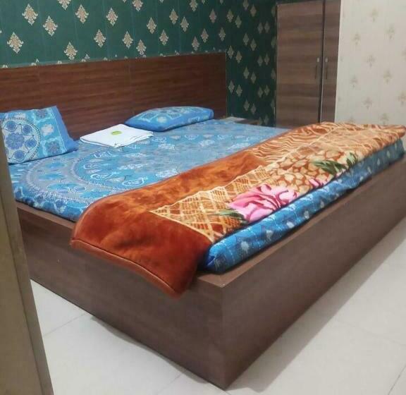 هتل Pop 70009 K7 Rooms