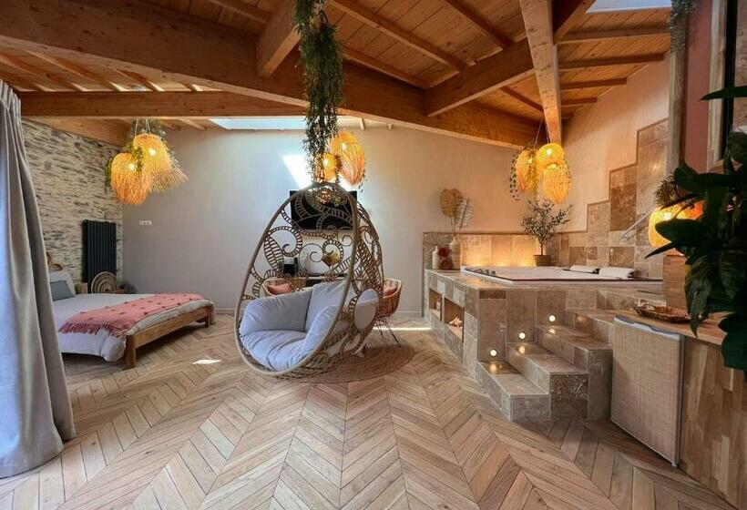 Отель Suite Bali Les Petits Plaisirs