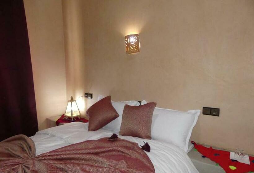 مبيت وإفطار Dar Diafa Chez Anaam