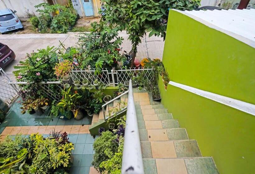 호텔 Oyo 91782 Satria Homestay Syariah