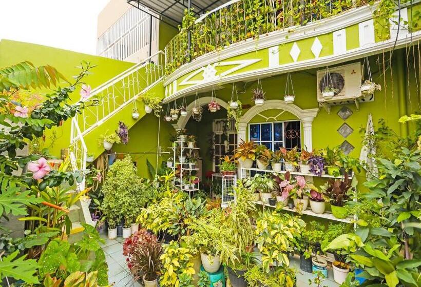 호텔 Oyo 91782 Satria Homestay Syariah