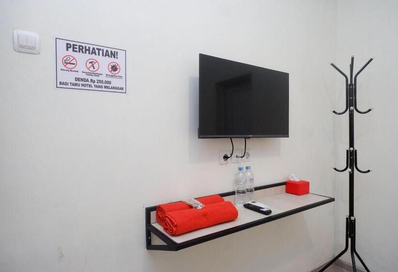 فندق Reddoorz Syariah Near Rs Soeradji Pemuda Klaten