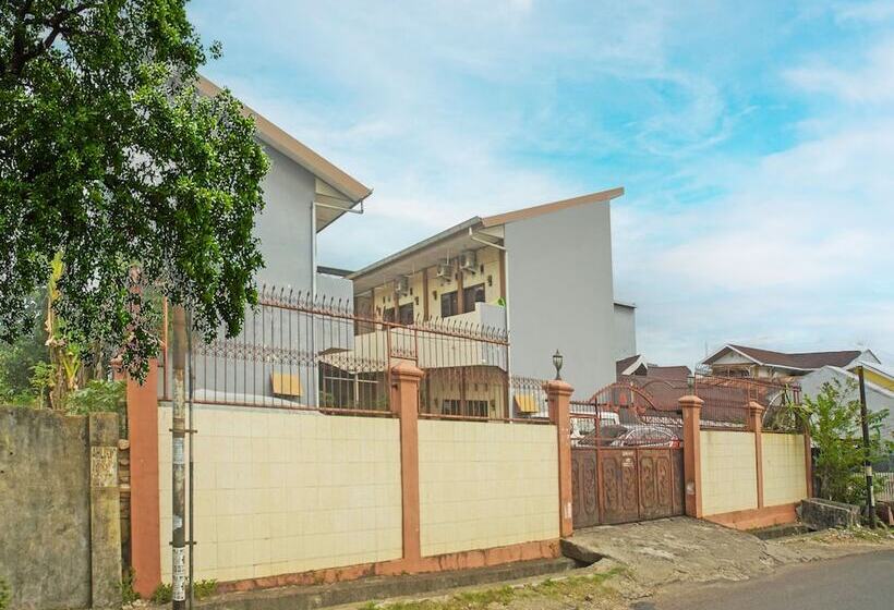 فندق Spot On 91786 Kilana Homestay