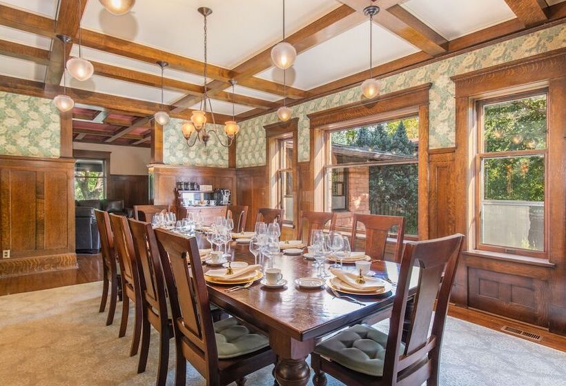 Martha S Bed And Breakfast