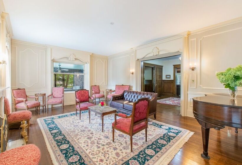 Martha S Bed And Breakfast