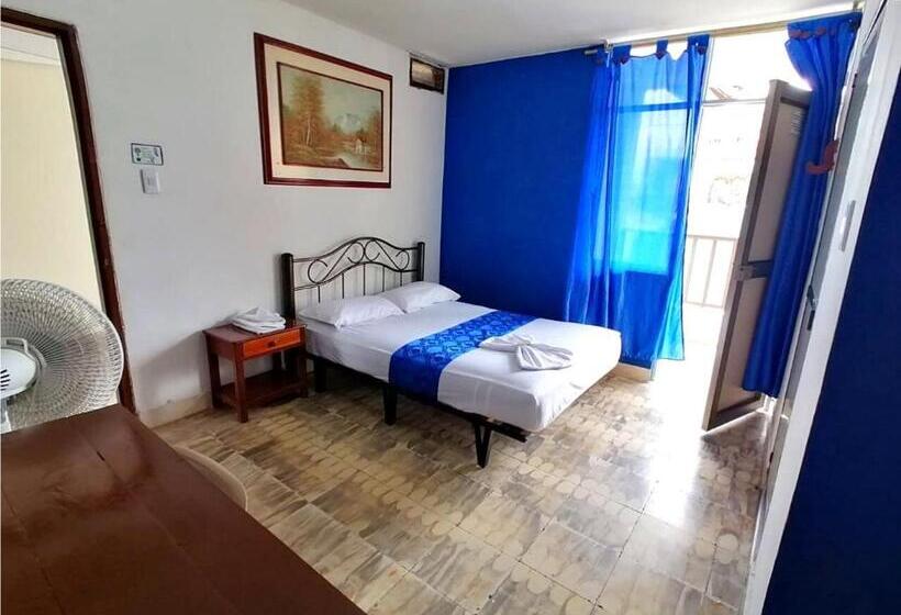 پانسیون Hostal El Rey