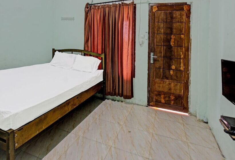 هتل Spot On 91771 Homestay Bang Haji