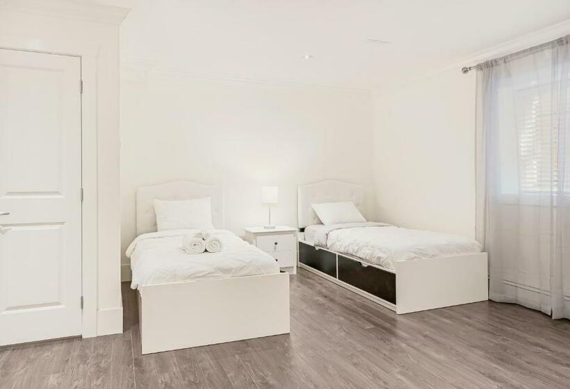 بنسيون Merv S Luxurious Suites