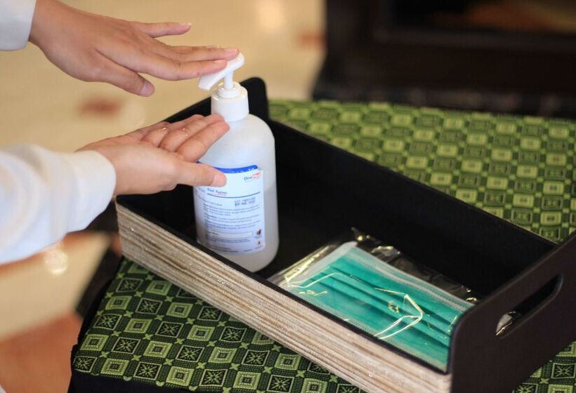 هتل Best Western Plus Makassar Beach