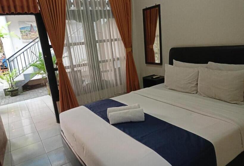 فندق Catur Adi Putra