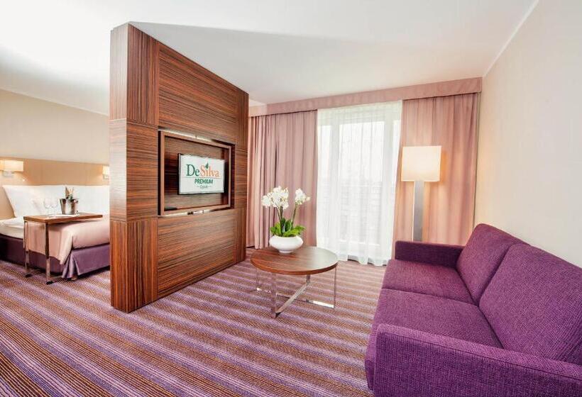 בית מלון כפרי Desilva Premium Opole