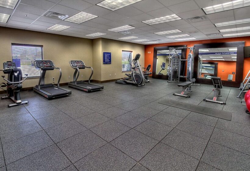 فندق Hampton Inn & Suites Ada