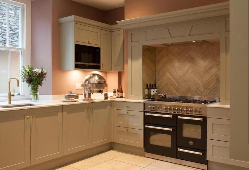 Отель Moss Grove Organic