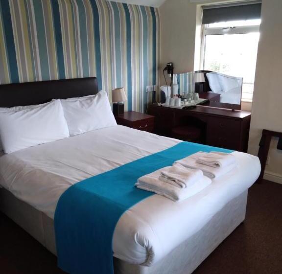 هتل The Hillmorton Manor