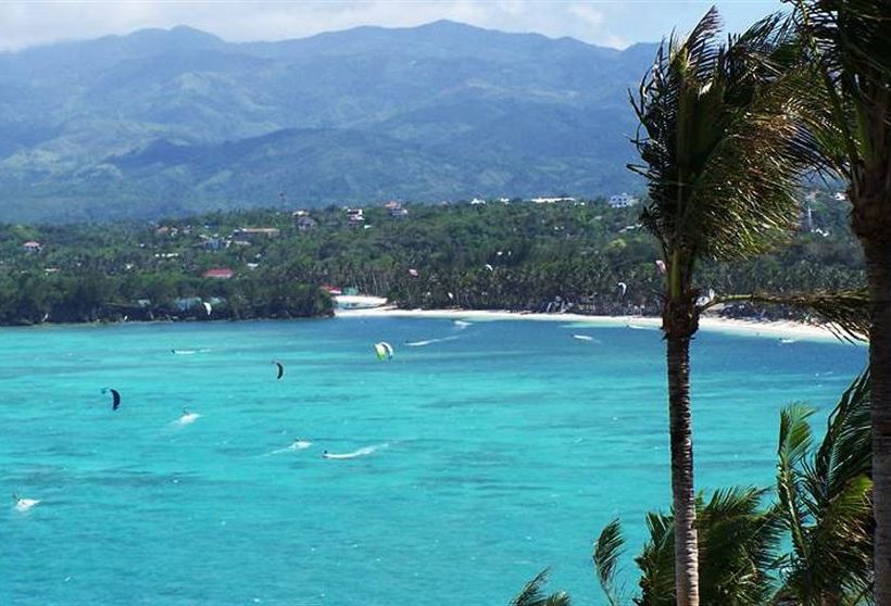 Tanawin Resort And Luxury Apartments