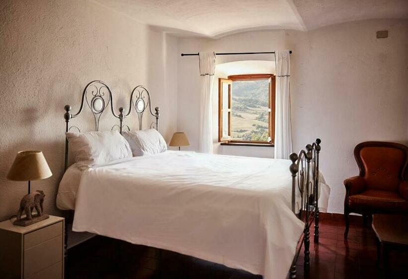 Отель Il Torrione Del Trebbia