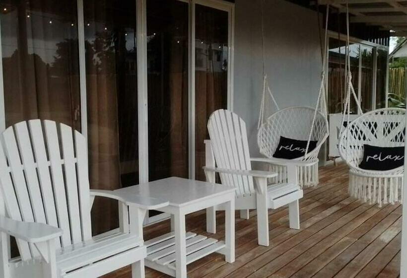 Отель Angels Bed And Breakfast Sipalay City By Reddoorz