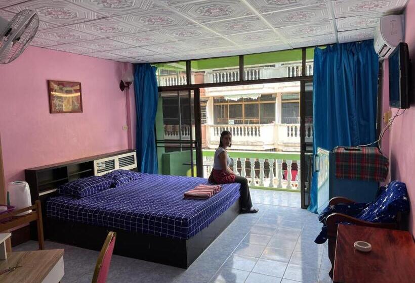 پانسیون Yuri Guesthouse