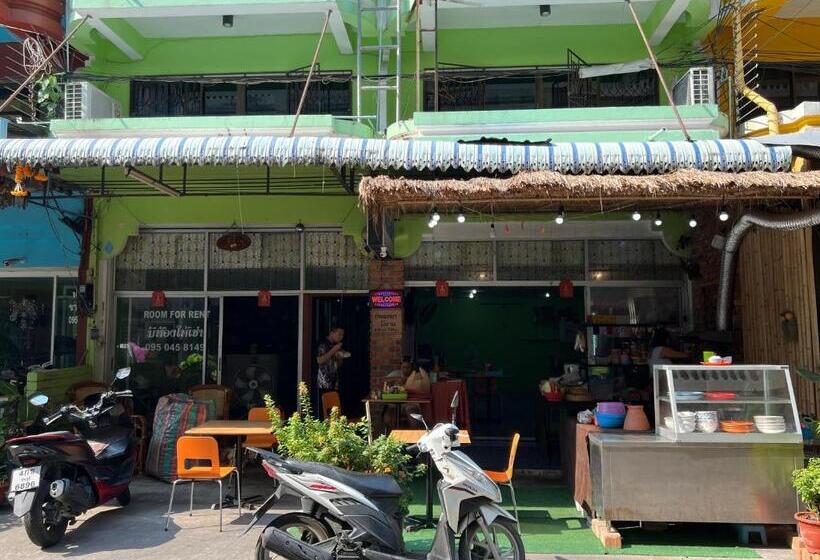 پانسیون Yuri Guesthouse