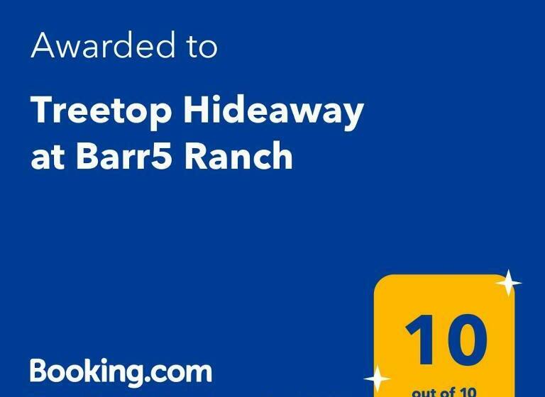ペンション Treetop Hideaway At Barr5 Ranch
