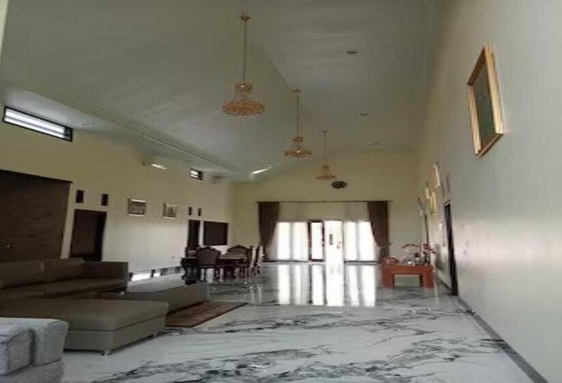 هتل Express O 91708 Rumah Sriwijaya 12a Syariah