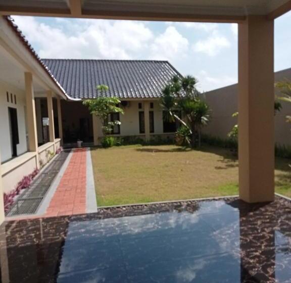 هتل Express O 91708 Rumah Sriwijaya 12a Syariah