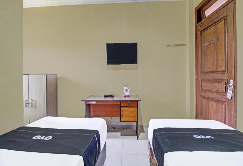 هتل Collection O 91666 Meyli Guesthouse