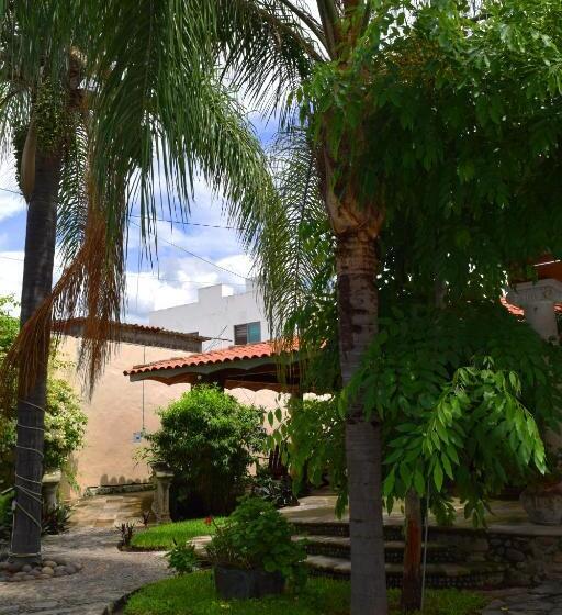 فندق El Mesón De Doña Josefina