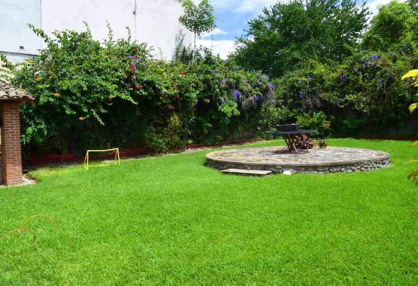 فندق El Mesón De Doña Josefina