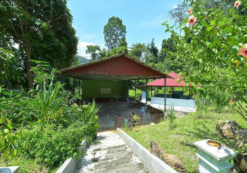 فندق Oyo 90630 Mat Leon Village