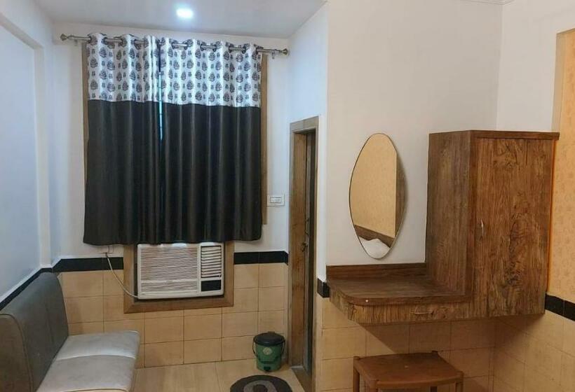 Отель Samay Lodging & Boarding By Wb Inn