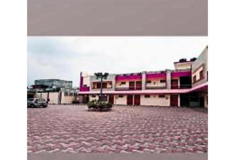 酒店 Chaitdeep Palace, Gorakhpur