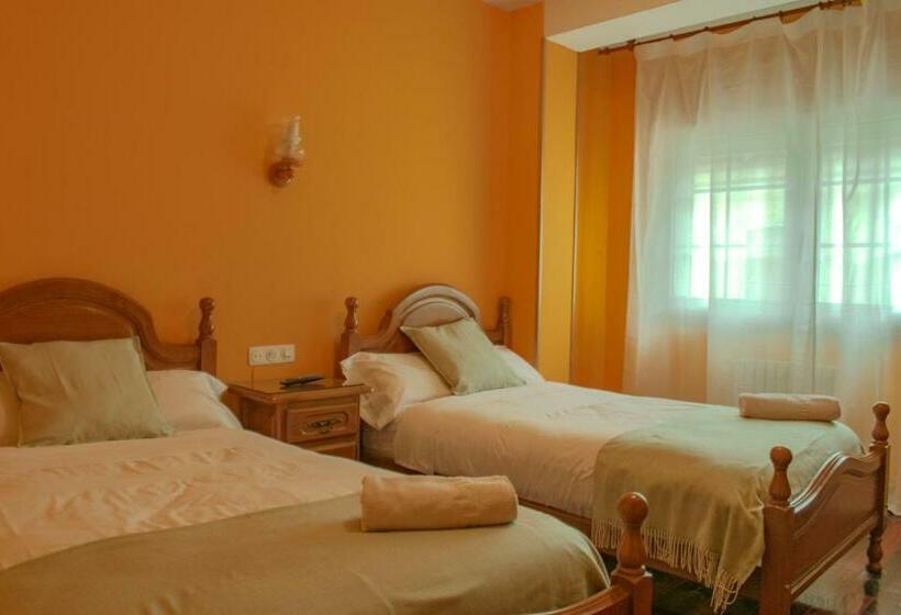 Отель Hostal Galicia