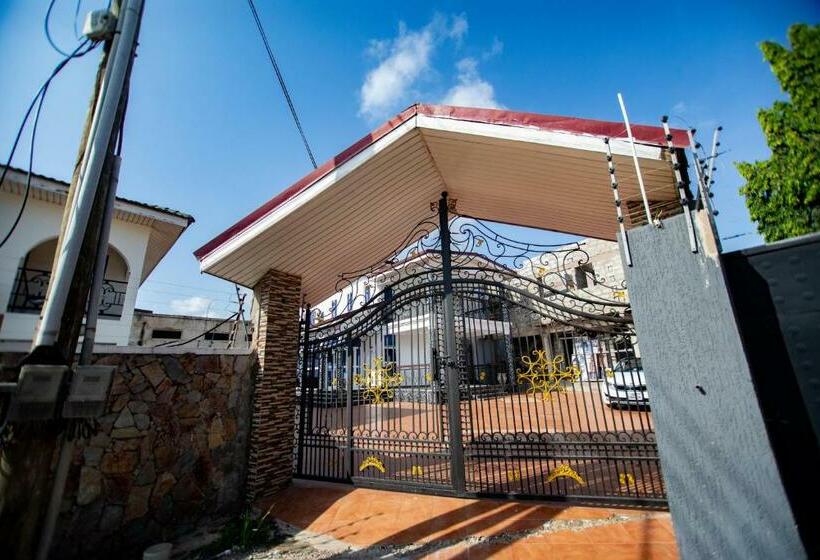 Pension Aduk Guest House Airport City Accra