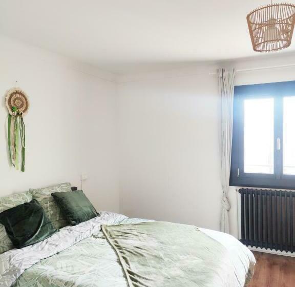 Общежитие Belle Chambre Privée Avec Lit Double Dans Pamiers