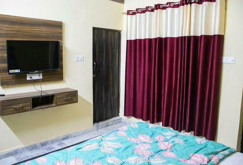 Отель The Amar Villa By Wb Inn