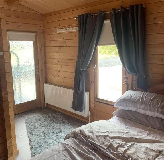 بنسيون Cheerful Cozy Cabin In Countryside