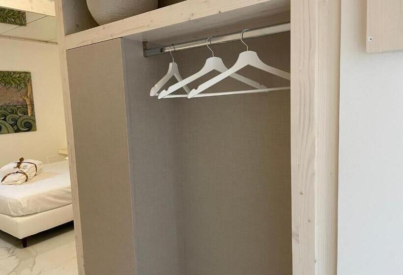 تختخواب و صبحانه Suite Albatros   Luxury Room