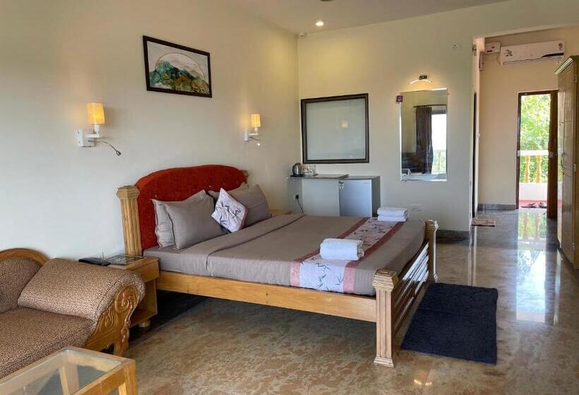 فندق Sparv Aulakhs Resort