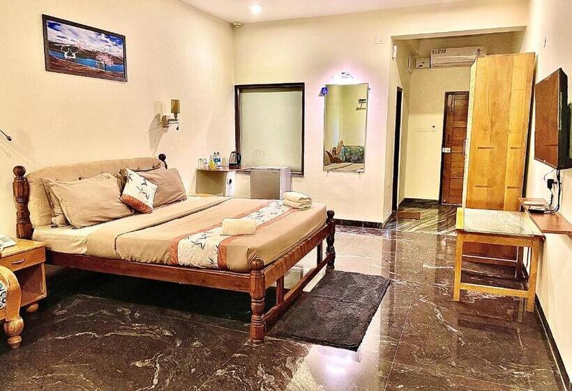 فندق Sparv Aulakhs Resort