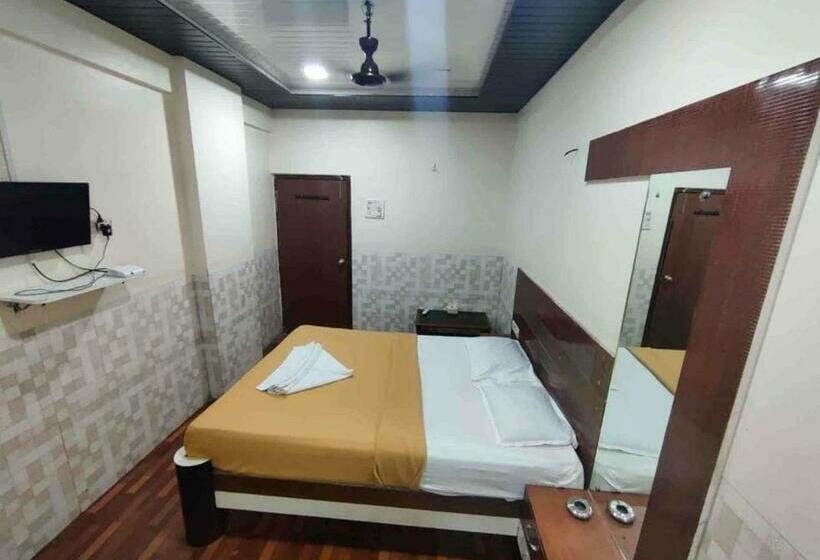 Отель Kapila & Restaurant By Wb Inn