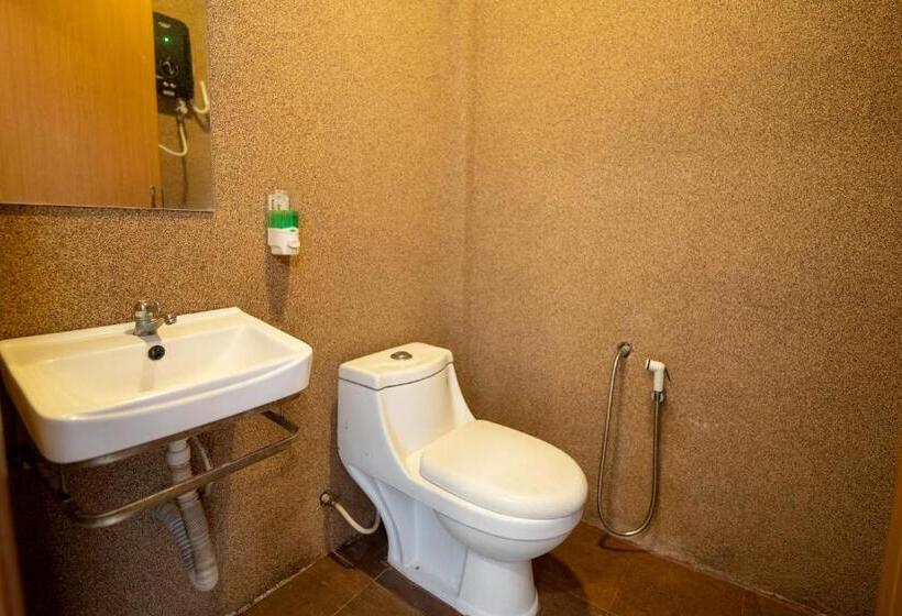 Mrj Hotel Wakaf Che Yeh 1