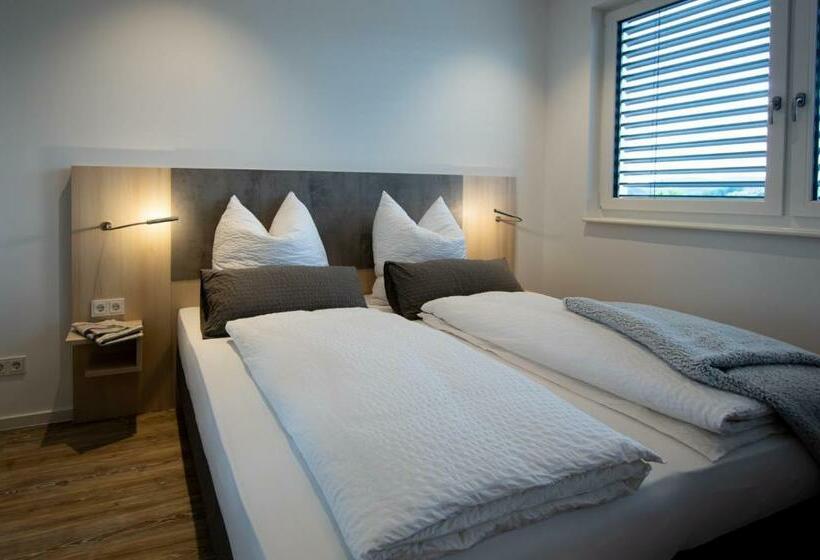 Livin63 Studio Apartments