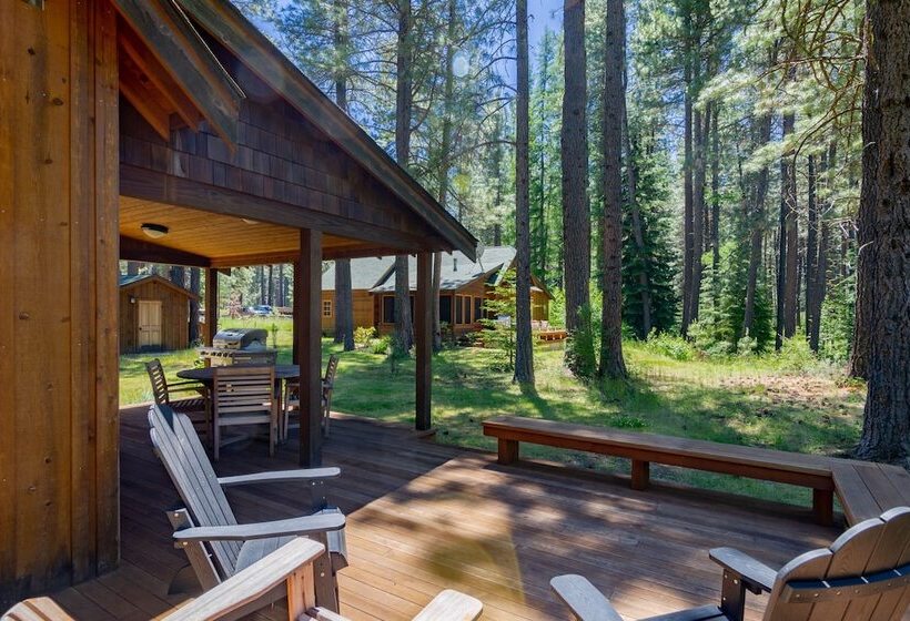 منتجع Lake Creek Lodge