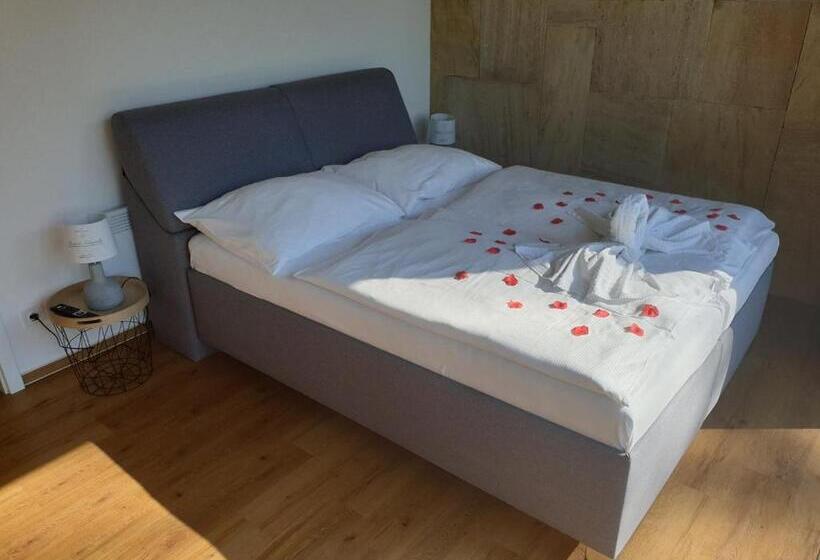 Ea Hotel Kraskov