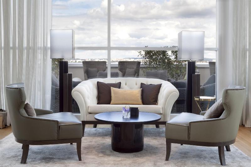 Ac Hotel By Marriott Paris Le Bourget Airport